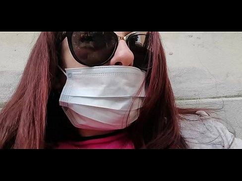 ❤️ Nicoletta se maščuje svojemu sosedu in mu urinira v garažo (Posebna italijanska karantena Covid19) ️❌ Porn video pri nas ☑