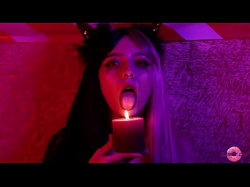 ❤️ Strastno fafanje seksi sukuba z izpolnjenimi usti ️❌ Porn video pri nas ☑