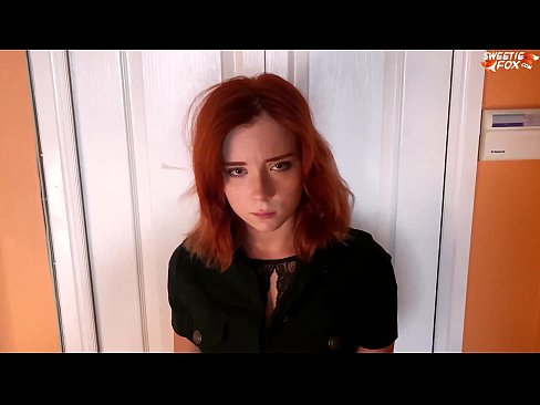 ❤️ Varnostnik kaznuje lepo žensko za krajo v trgovini - sperma v ustih ️❌ Porn video pri nas ☑